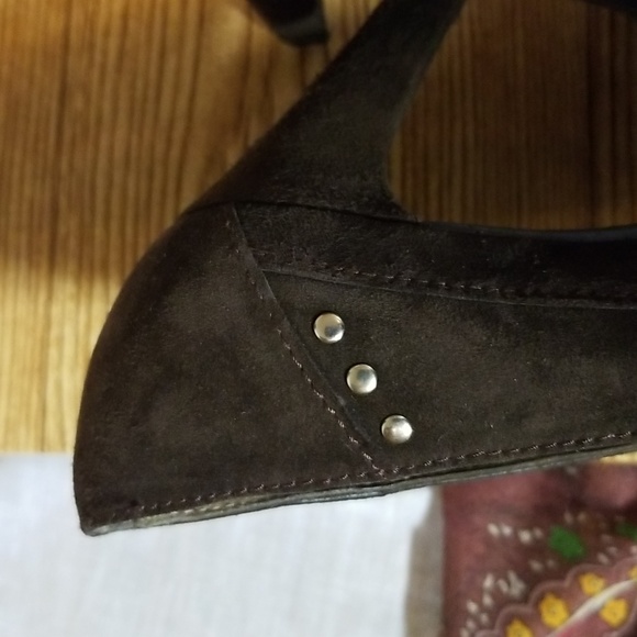 Sz 8 Brown Suede Stuart Weitzman Pumps - Picture 4 of 9